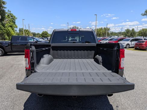 Used 2020 RAM 1500 Big Horn RWD image 12