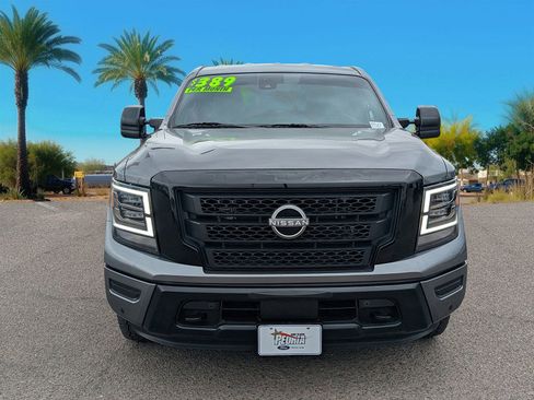 Used 2024 Nissan Titan SV w/ SV Convenience Package image 8