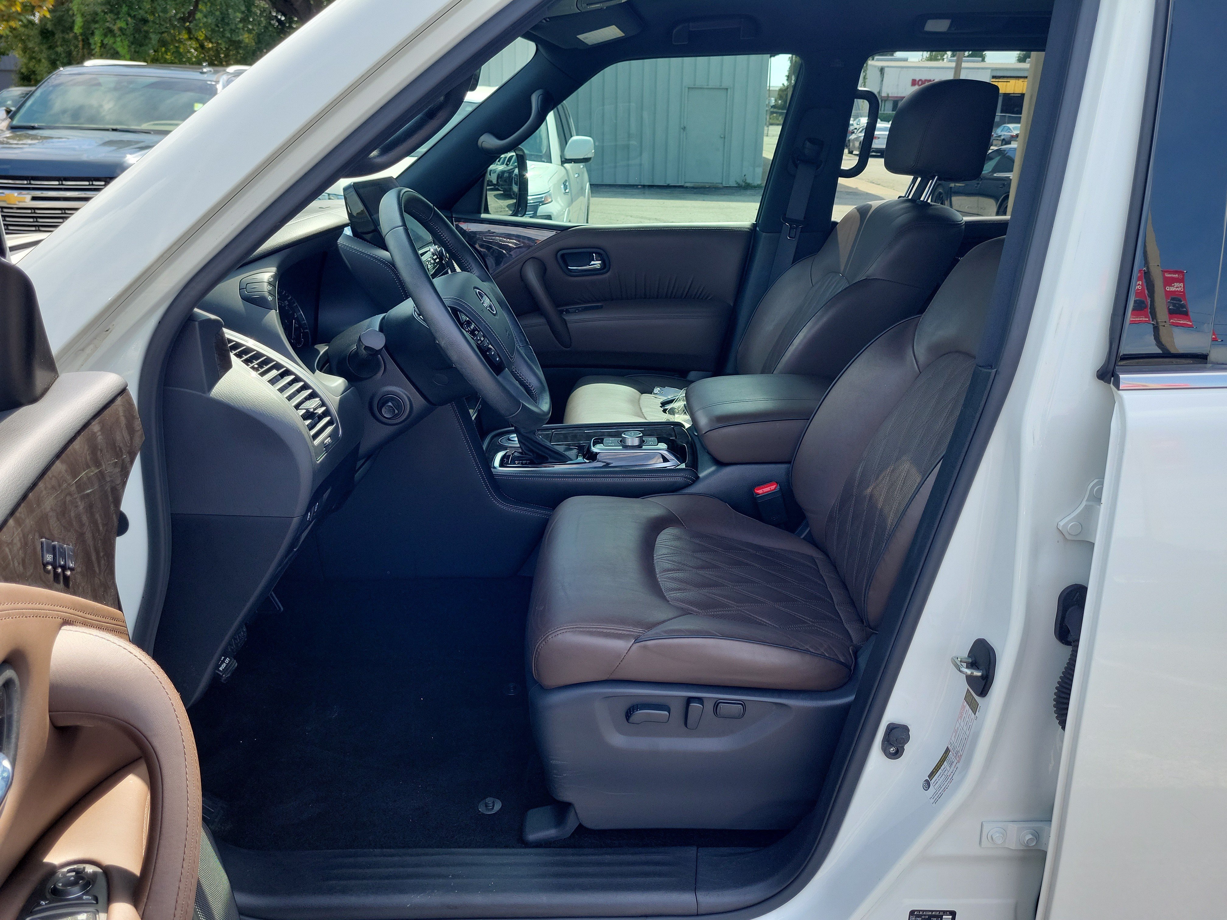 Certified 2023 Nissan Armada Platinum w/ Captain's Chairs Package RWD image 14
