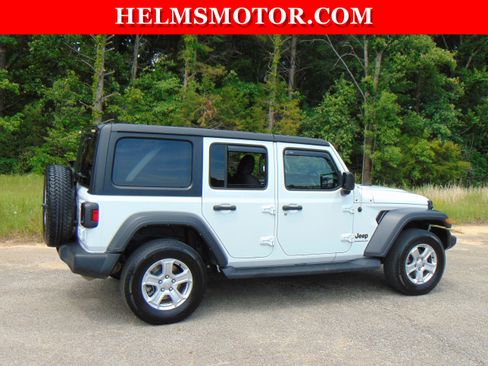Used 2023 Jeep Wrangler Unlimited Sport w/ Cold Weather Group AWD/4WD image 18