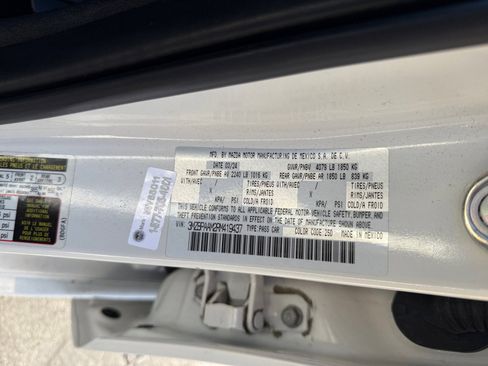 Used 2024 MAZDA MAZDA3 s image 25