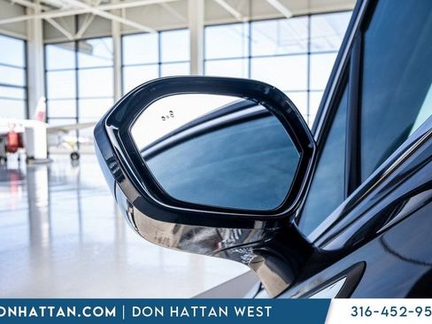 Used 2022 Lincoln Corsair Standard w/ Equipment Group 101A image 26