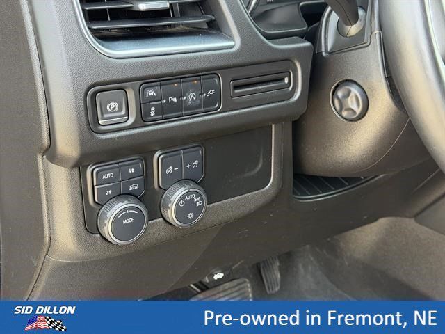 Certified 2021 Chevrolet Suburban RST w/ Luxury Package AWD/4WD image 15