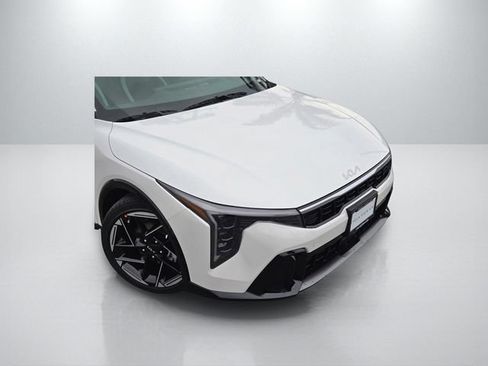 New 2026 Kia K4 EX w/ GT-Line Premium Package FWD image 3