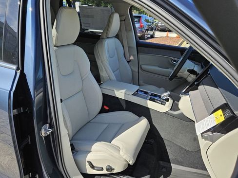 New 2026 Volvo XC90 B6 Ultra w/ Protection Package AWD/4WD image 19