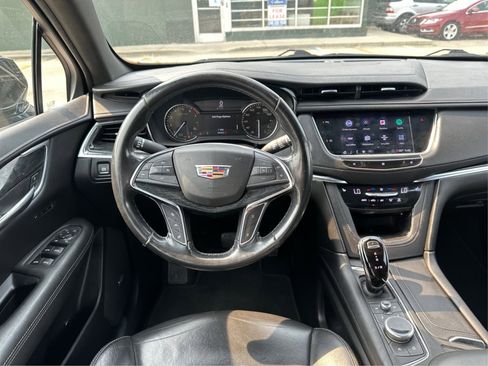 Used 2020 Cadillac XT5 Premium Luxury image 16