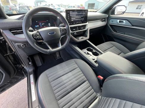 Used 2026 Ford Explorer ST-Line AWD/4WD image 10