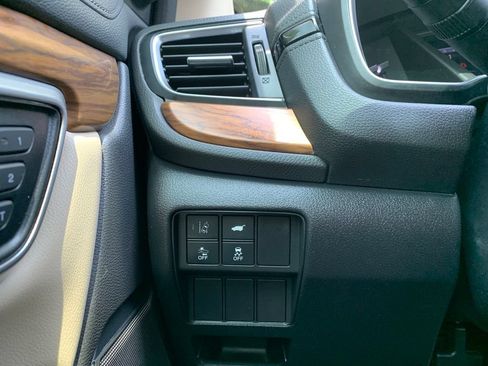 Used 2019 Honda CR-V Touring image 21