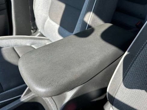 Used 2023 Chevrolet TrailBlazer LT FWD image 32