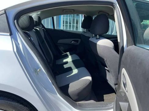 Used 2011 Chevrolet Cruze LS FWD image 13