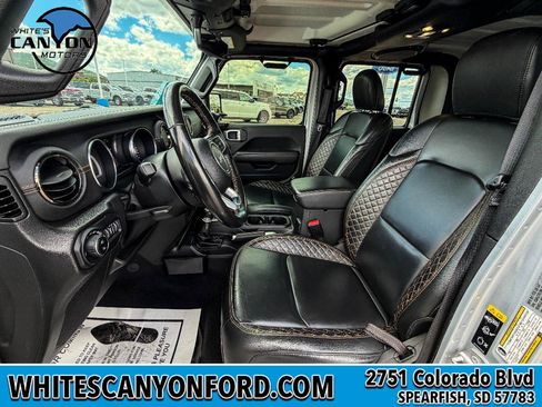 Used 2022 Jeep Gladiator Overland AWD/4WD image 5