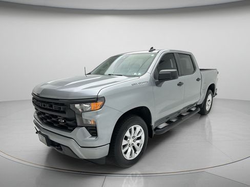 Used 2024 Chevrolet Silverado 1500 Custom AWD/4WD image 3