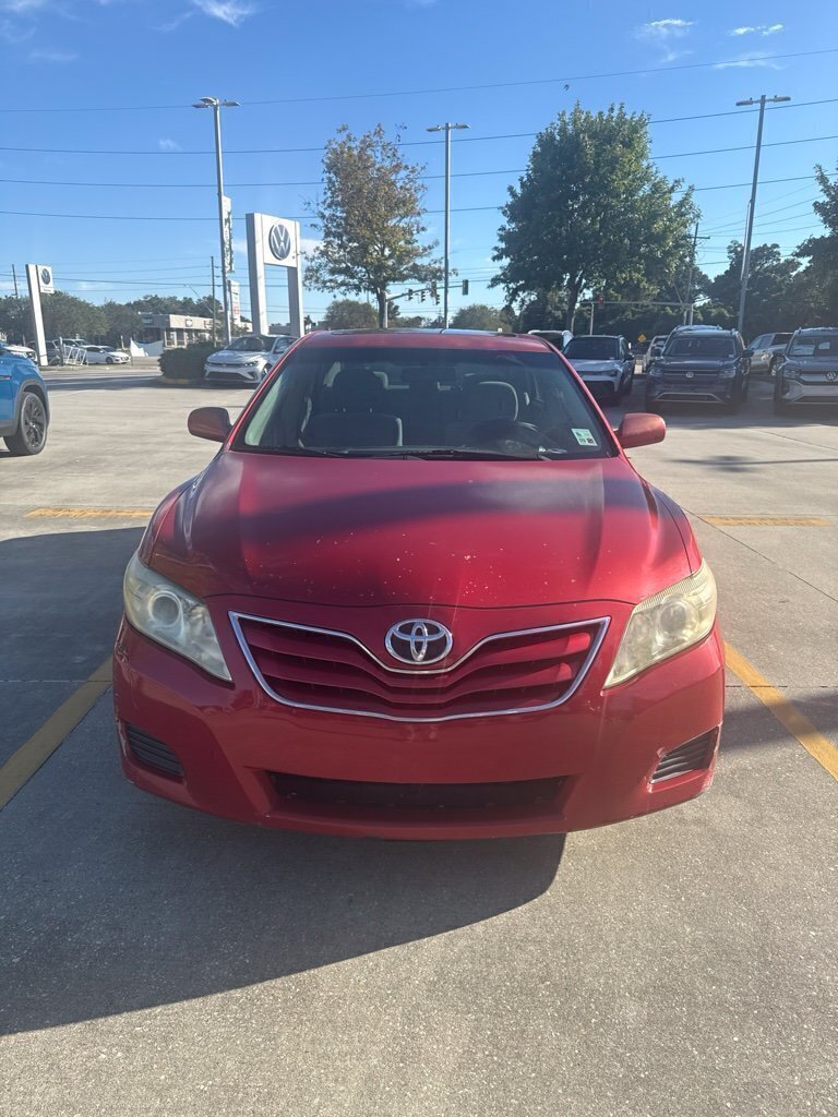 Used 2011 Toyota Camry LE w/ LE Extra-Value Pkg FWD image 2