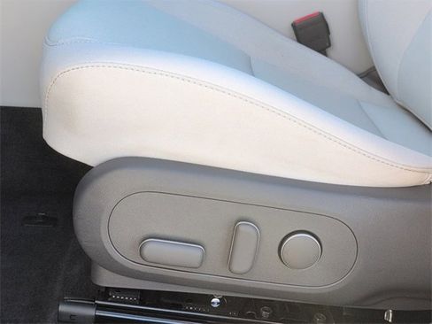 Used 2024 Hyundai Kona SEL image 14