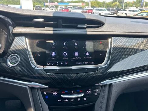 Used 2023 Cadillac XT6 Premium Luxury FWD image 17