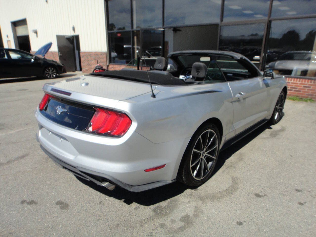 Used 2019 Ford Mustang Convertible w/ Wheel & Stripe Package RWD image 4