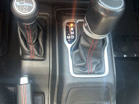 Used 2021 Jeep Gladiator Rubicon AWD/4WD image 26