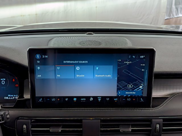 Certified 2025 Lincoln Corsair AWD w/ Equipment Group 101A image 26