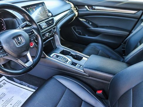 Used 2018 Honda Accord Sport image 18