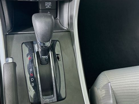 Used 2015 Honda Accord LX image 25
