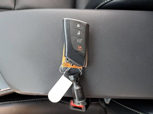 Used 2020 Lexus UX 200 w/ Premium Package FWD image 40