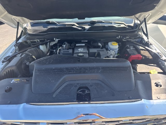 Used 2022 RAM 2500 Limited w/ Body Color Bumper Group AWD/4WD image 18