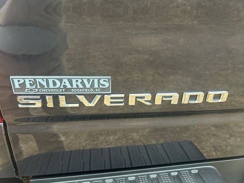 Used 2023 Chevrolet Silverado 1500 RST image 5