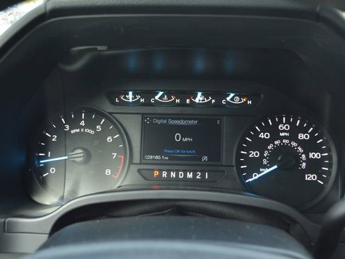 Used 2019 Ford F150 XL w/ Equipment Group 101A Mid AWD/4WD image 12