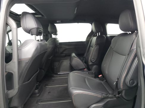 Certified 2024 Toyota Sienna XSE w/ XSE Plus Package image 5