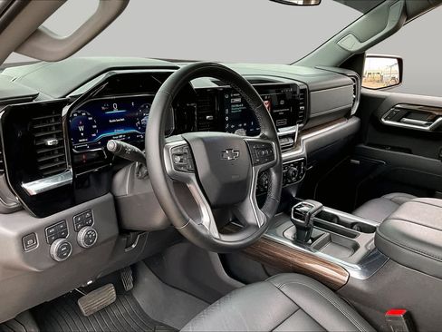 Used 2024 Chevrolet Silverado 1500 RST w/ Convenience Package II AWD/4WD image 32