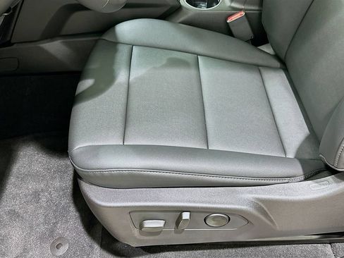 New 2026 GMC Canyon Elevation w/ Convenience Package RWD image 23