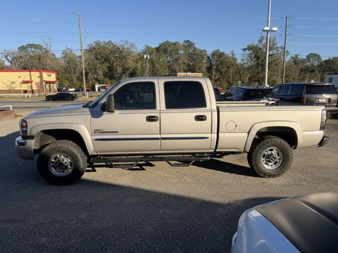 Used 2004 GMC Sierra 2500 SLE w/ Heavy-Duty Power Package image 8