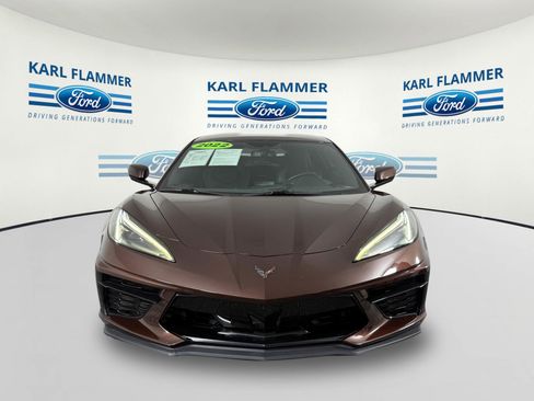 Used 2022 Chevrolet Corvette Stingray Coupe w/ Z51 Performance Package RWD image 6