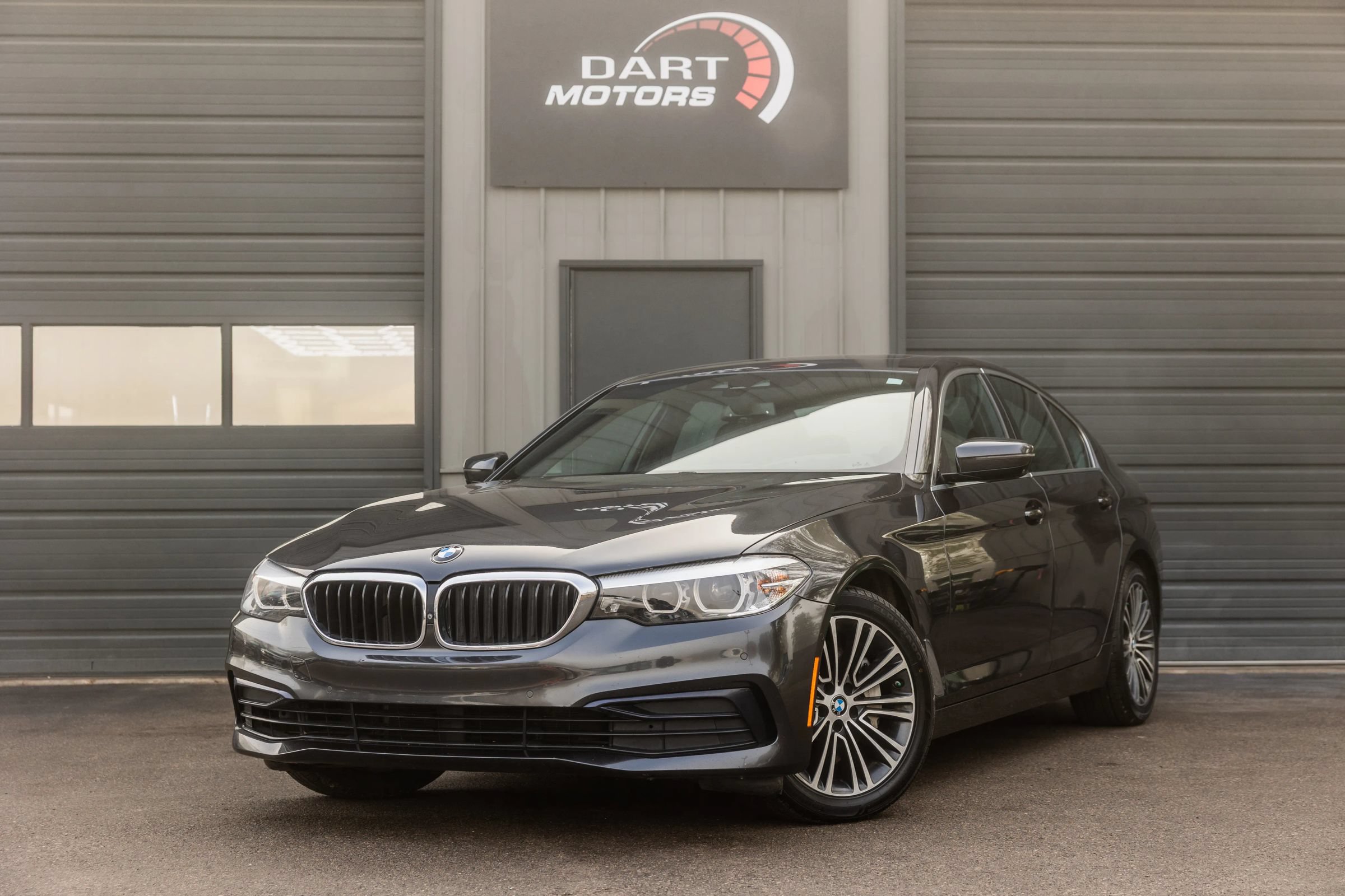 Used 2019 BMW 540i w/ Premium Package RWD image 1
