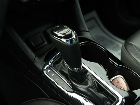 Used 2017 Chevrolet Cruze Premier FWD image 26