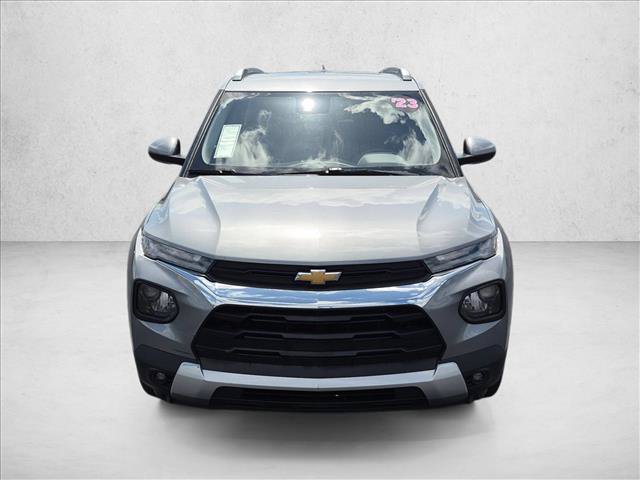 Used 2023 Chevrolet TrailBlazer LT FWD image 2