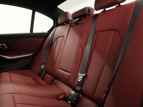 Used 2025 BMW 330i Sedan w/ Premium Package image 16