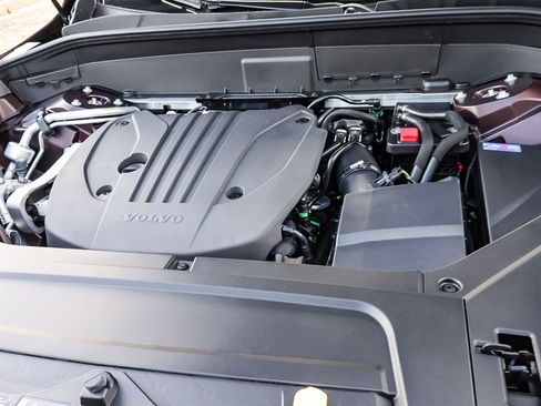 New 2026 Volvo XC90 B5 Plus image 35