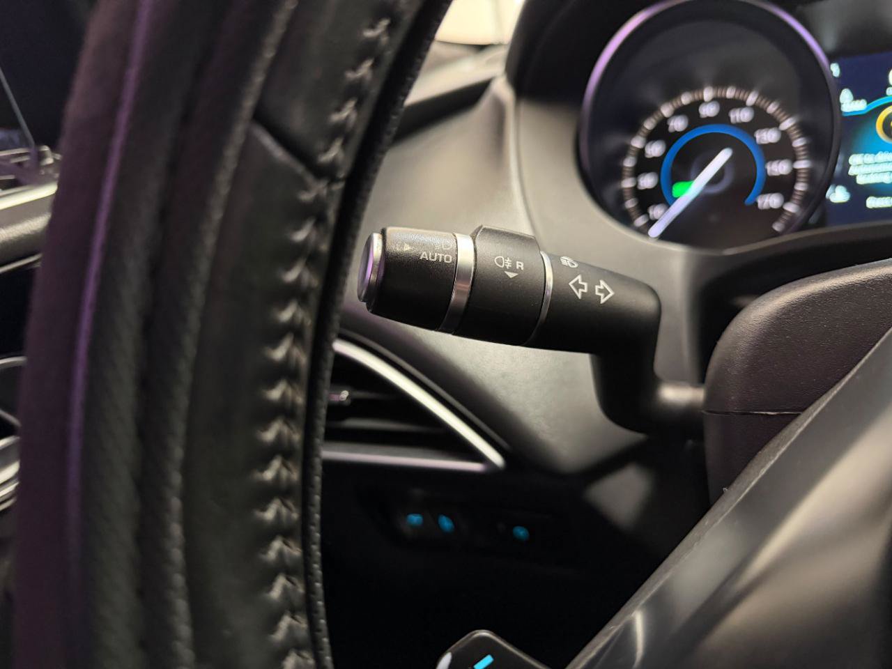 Used 2019 Jaguar F-PACE Premium AWD/4WD image 33