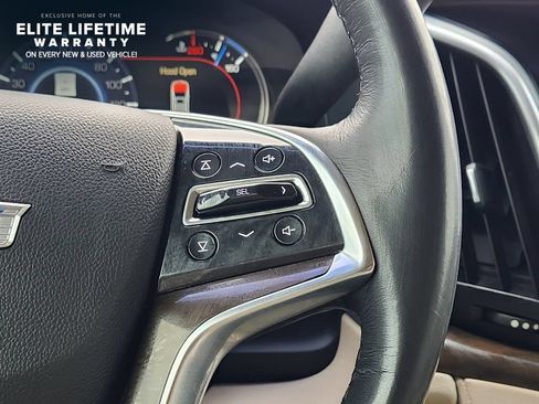 Used 2020 Cadillac Escalade Premium Luxury AWD/4WD image 27