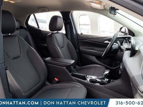 Used 2025 Buick Encore GX Preferred AWD/4WD image 19