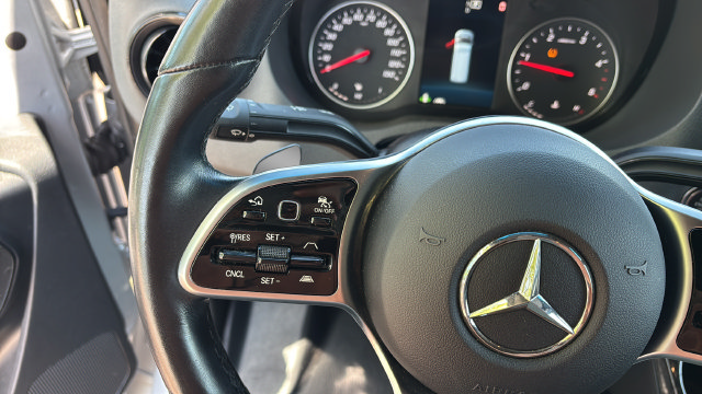 Used 2021 Mercedes-Benz Sprinter 2500 image 23