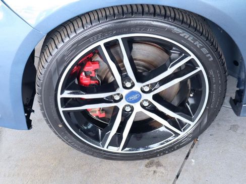 Used 2018 Ford Focus ST FWD image 44