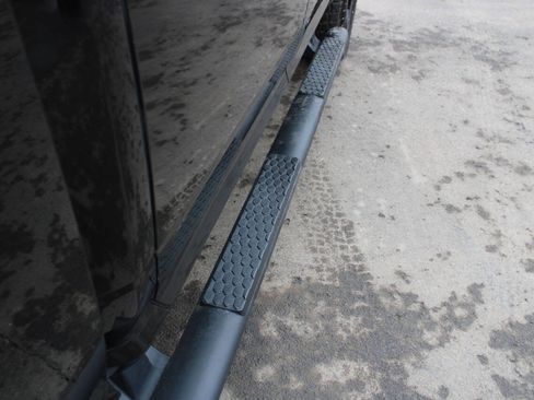 Used 2018 RAM 2500 Laramie w/ Sport Appearance Group image 13