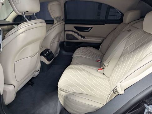 Used 2021 Mercedes-Benz S 580 4MATIC Sedan image 9