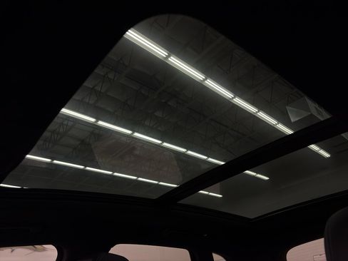 Used 2021 Audi SQ5 Prestige image 33