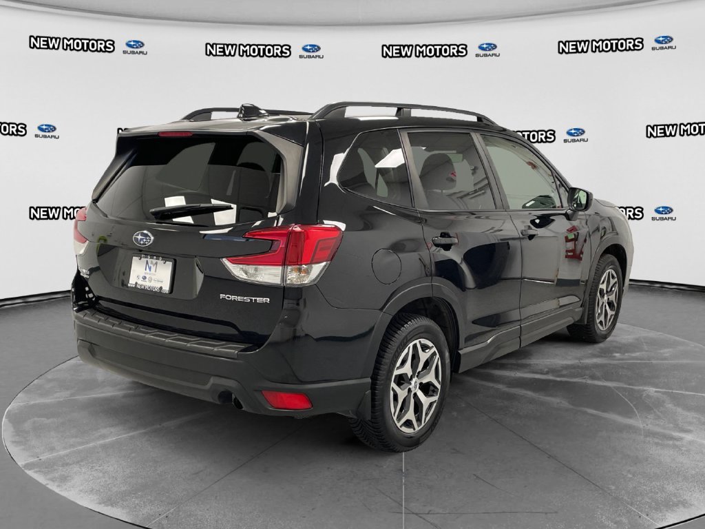 Used 2019 Subaru Forester Premium AWD/4WD image 4