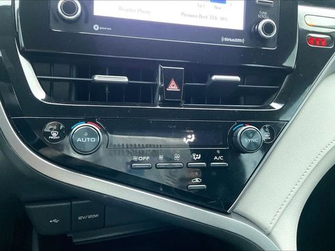Used 2024 Toyota Camry LE FWD image 31