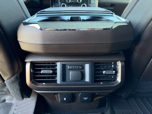 Used 2025 Ford F150 King Ranch w/ FX4 Off-Road Package image 23