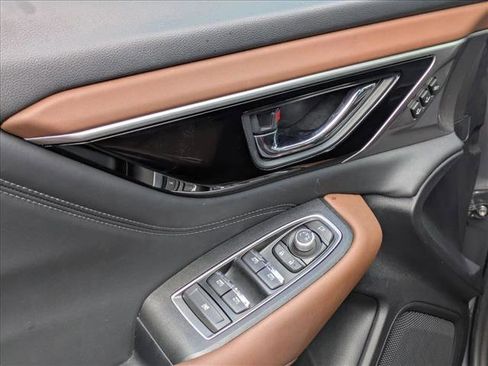 Used 2020 Subaru Outback Touring AWD/4WD image 2